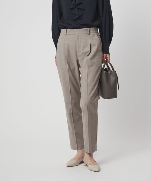 green label relaxing（グリーンレーベルリラクシング）の「［size SHORT/TALLあり］カチリラ テーパードパンツ ウォッシャブル ストレッチ（スラックス・レディース・ベージュ/ネイビー・SHORT/34/36/38/40/42/44/TALL/46）」の3枚目の写真