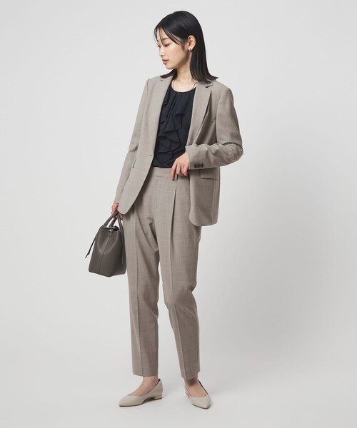 green label relaxing（グリーンレーベルリラクシング）の「［size SHORT/TALLあり］カチリラ テーパードパンツ ウォッシャブル ストレッチ（スラックス・レディース・ベージュ/ネイビー・SHORT/34/36/38/40/42/44/TALL/46）」の6枚目の写真