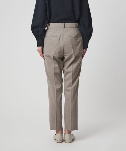 green label relaxing（グリーンレーベルリラクシング）の「［size SHORT/TALLあり］カチリラ テーパードパンツ ウォッシャブル ストレッチ（スラックス・レディース・ベージュ/ネイビー・SHORT/34/36/38/40/42/44/TALL/46）」の20枚目の写真