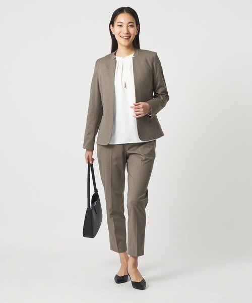 A DAY IN THE LIFE UNITED ARROWS（アデイインザライフユナイテッドアローズ）の「ポンチ テーパードパンツ ‐セットアップ対応・ウォッシャブル‐＜A DAY IN THE LIFE＞（スラックス・レディース・ネイビー/ダークグレー/モカ・38/40/36）」の5枚目の写真