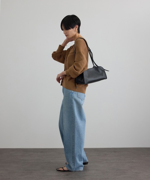 SALON adam et rope'（サロン アダム エ ロペ）の「【WEB限定】【WS（ドゥーブル）】ナチュラルレザーロングハンドルバッグ（ハンドバッグ・レディース・ブラック/ベージュ・FREE）」の11枚目の写真