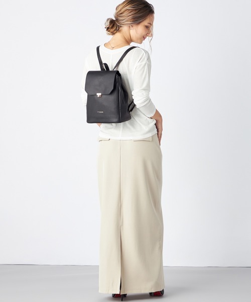 LA BAGAGERIE(ラバガジェリー)の「フロント金具デイリーリュック(バックパック/リュック・レディース・ブラック/グレイッシュベージュ/シルバー系その他/グリーン・FREE)」の18枚目の写真