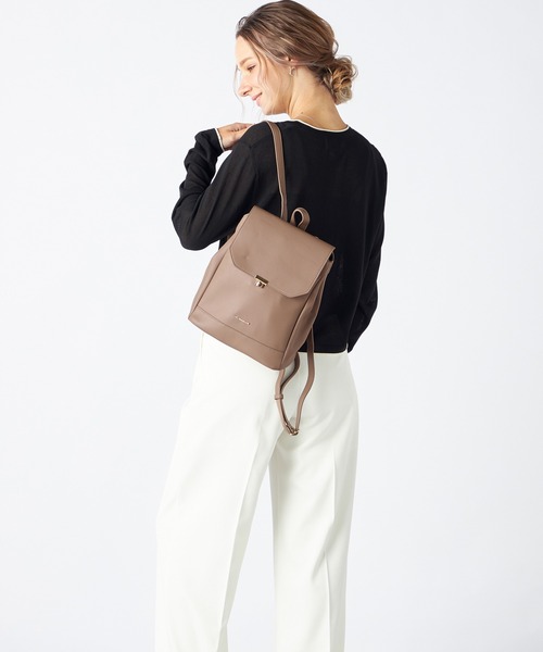 LA BAGAGERIE(ラバガジェリー)の「フロント金具デイリーリュック(バックパック/リュック・レディース・ブラック/グレイッシュベージュ/シルバー系その他/グリーン・FREE)」の14枚目の写真