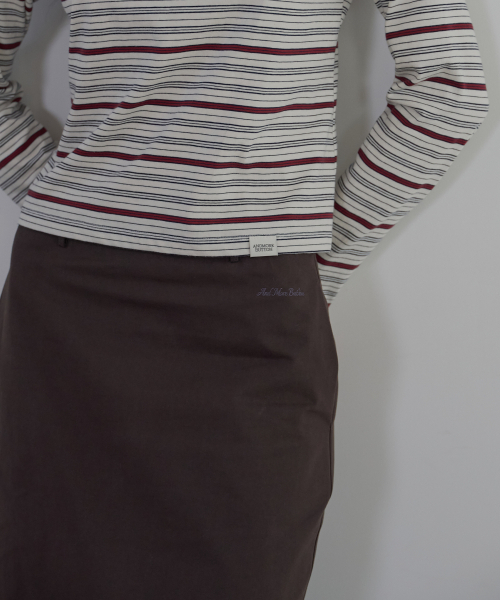 BUT'TON（ボッタン）の「Standard Fit Long Skirt (Charcoal Brown)（スカート・レディース・その他・SMALL/MEDIUM）」の4枚目の写真