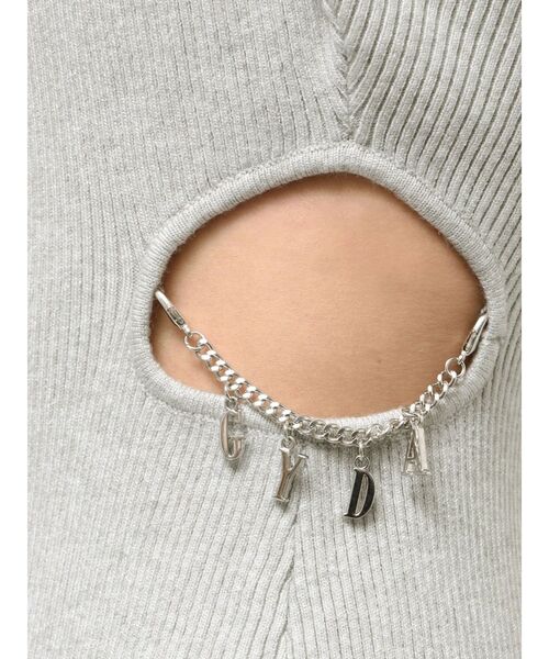 GYDA(ジェイダ)の「GYDA chain SIDE OPENロングフレアニットワンピース(ワンピース・レディース・ブラック/グレー・FREE)」の19枚目の写真