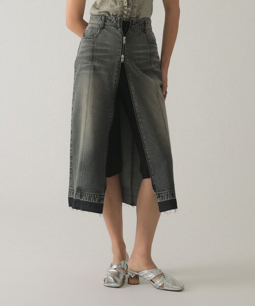 Ray BEAMS（レイビームス）の「オーバーダイ デニム スカート（デニムスカート・レディース・ブラック/ブルー・1/0）」の2枚目の写真