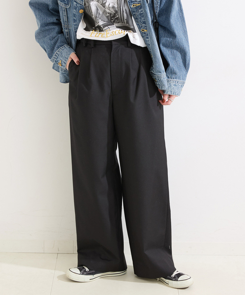 B.C STOCK（ベーセーストック）の「ウォッシャブル / 2タックストレートパンツ（スラックス・レディース・ブラック/チャコールグレー/カーキ・MEDIUM/SMALL）」の2枚目の写真