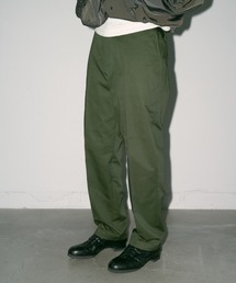 UNIVERSAL OVERALL（ユニバーサルオーバーオール）の「【限定】STANDARD FIT PANTS（チノパンツ）」