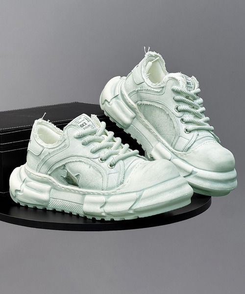 shoes365(シューズスリーシックスファイヴ)の「デニムダッドスニーカー(厚底)(スニーカー・メンズ・ブラック/ライトブルー・27.0cm/26.5cm/26.0cm/25.5cm/25.0cm)」の1枚目の写真