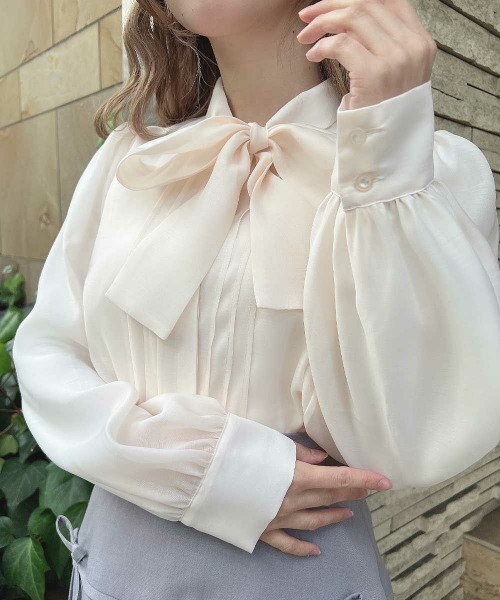 an another angelus（アンアナザーアンジェラス）の「フロントピンタックシアーボウタイブラウス/fint フィント（シャツ/ブラウス・レディース・ピンクベージュ/オフホワイト・FREE）」の21枚目の写真
