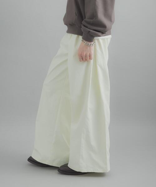 SENSE OF PLACE by URBAN RESEARCH(センスオブプレイスバイアーバンリサーチ)の「サイドタックワイドパンツ(その他パンツ・メンズ・チャコールグレー/ホワイト/ベージュ・LARGE/MEDIUM)」の11枚目の写真