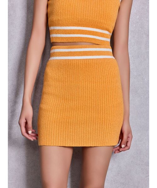 GYDA(ジェイダ)の「パイルニットスカートライクショートパンツ(スカート・レディース・オレンジ/オフホワイト/ブラック・FREE)」の3枚目の写真
