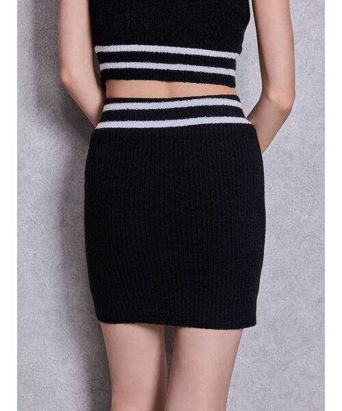 GYDA(ジェイダ)の「パイルニットスカートライクショートパンツ(スカート・レディース・オレンジ/オフホワイト/ブラック・FREE)」の22枚目の写真