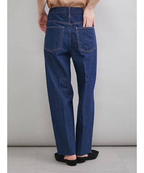 Mila Owen（ミラオーウェン）の「センタープレスマムデニムパンツ（デニムパンツ・レディース・ブラック/インディゴブルー/ライトブルー・00/1/0）」の6枚目の写真