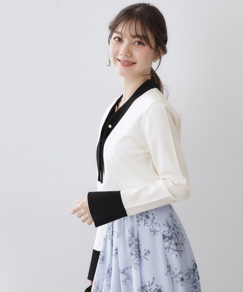 index（インデックス）の「バイカラーボウタイパール調ニット【洗濯機OK】（ニット/セーター・レディース・ライトイエロー系5/ホワイト系7/ネイビー系4/サックスブルー系7・42/40/38/36）」の10枚目の写真