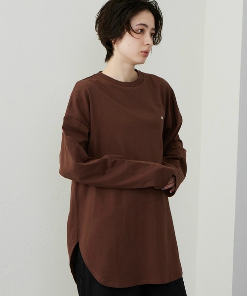 Lee(リー)の「Lee/リー ラウンドヘム ロングスリーブTシャツ(Tシャツ/カットソー・レディース・ブラック/ホワイト/ブラウン・MEDIUM/SMALL)」の15枚目の写真