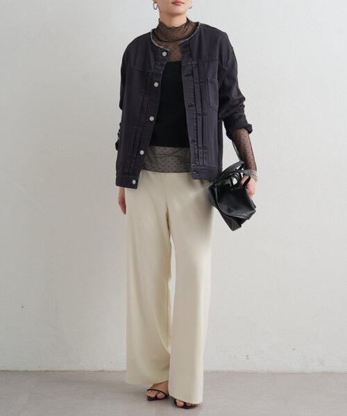 LOUNGEDRESS（ラウンジドレス）の「【ainode/アイノデ】ノーカラーGジャン（デニムジャケット・レディース・ブラック/ブルー・FREE）」の4枚目の写真