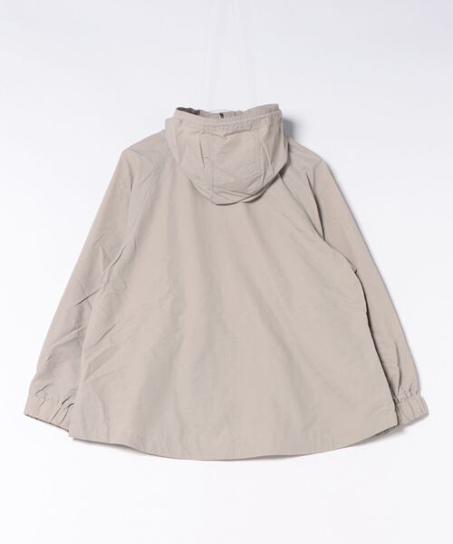 Mac-House(マックハウス)の「Free nature フード付きナイロンマウンテンパーカー(パーカー・レディース・ブラック/グレイッシュベージュ・M/L)」の20枚目の写真