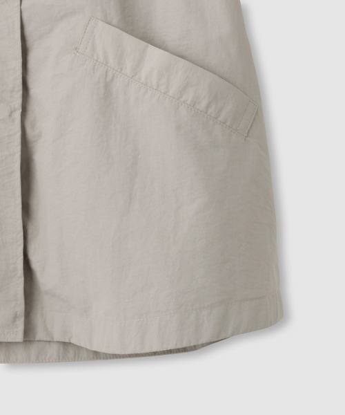 Mac-House(マックハウス)の「Free nature フード付きナイロンマウンテンパーカー(パーカー・レディース・ブラック/グレイッシュベージュ・M/L)」の18枚目の写真