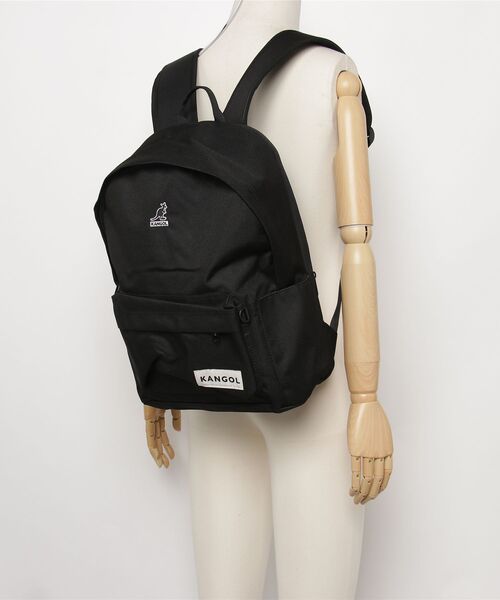 KANGOL（カンゴール）の「"06"≪KANGOL≫6ポケット/15L ボックスロゴ バックパック（バックパック/リュック・メンズ・ブラウン/ライトグレー/ブラック・ONE SIZE）」の7枚目の写真