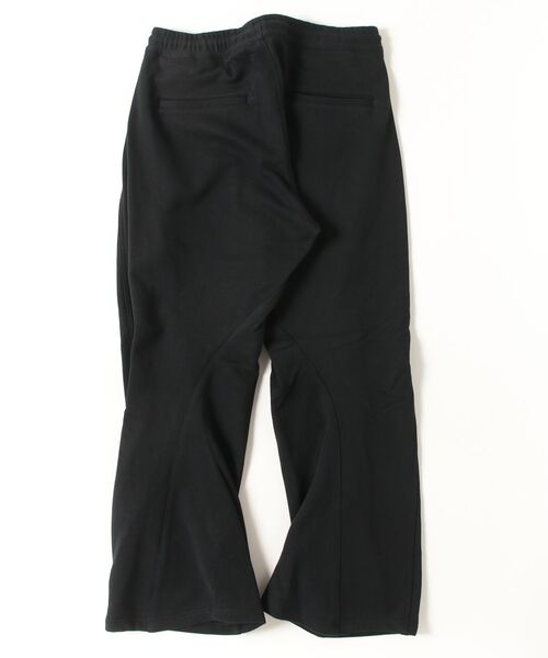 KHOKI(コッキ)の「【KHOKI/コッキ】3D Cutting Sweat Pants(スウェットパンツ・メンズ・ブラック/アイボリー・2/1)」の3枚目の写真