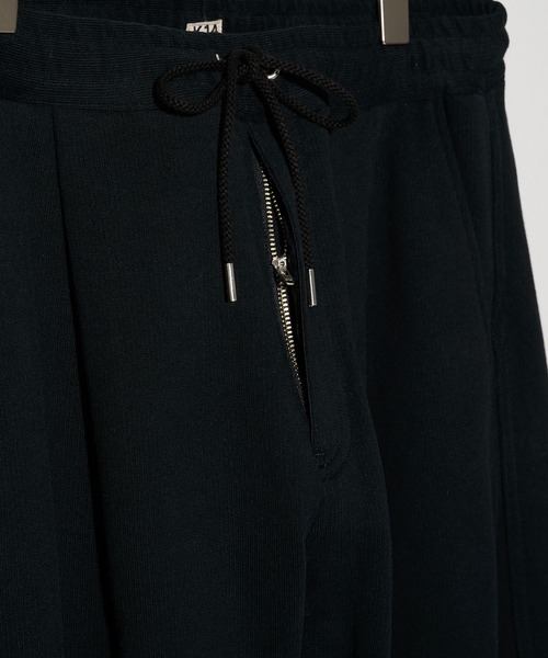 KHOKI(コッキ)の「【KHOKI/コッキ】3D Cutting Sweat Pants(スウェットパンツ・メンズ・ブラック/アイボリー・2/1)」の16枚目の写真