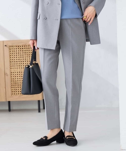 a.v.v（アーヴェヴェ）の「【洗える/UVカット】リネンライクストレッチテーパードパンツ（その他パンツ・レディース・ネイビー/グレー/ベージュ・34/40/38/42/36）」の2枚目の写真