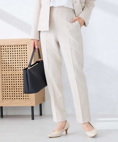 a.v.v（アーヴェヴェ）の「【洗える/UVカット】リネンライクストレッチテーパードパンツ（その他パンツ・レディース・ネイビー/グレー/ベージュ・34/40/38/42/36）」の12枚目の写真