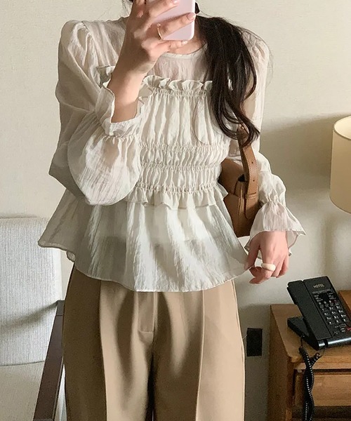 Girly Doll(ガーリードール)の「シアーフリルギャザーブラウス(シャツ/ブラウス・レディース・グレー/ベージュ・F)」の7枚目の写真