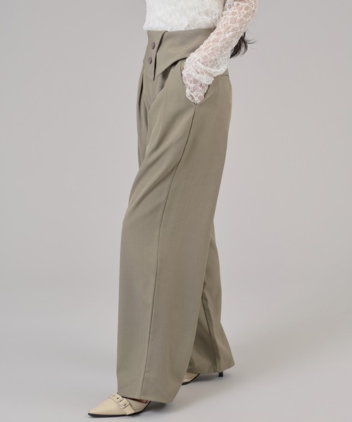 apres jour mignon（アプレジュールミニョン）の「ウエストフラップストレートパンツ（スラックス・レディース・アイボリー/ブラック/グリーン系その他・MEDIUM/LARGE/SMALL）」の3枚目の写真