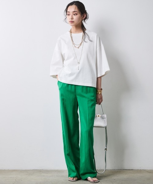 CHIC STYLE(シックスタイル)の「綿100%シンプルTシャツ<大きいサイズ有>シックスタイル(Tシャツ/カットソー・レディース・ブラック/オフホワイト・5L/4L/3L/LL/L/M)」の9枚目の写真