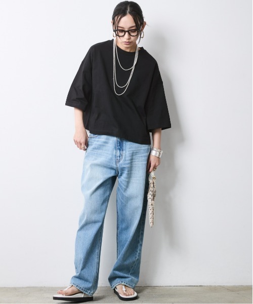 CHIC STYLE(シックスタイル)の「綿100%シンプルTシャツ<大きいサイズ有>シックスタイル(Tシャツ/カットソー・レディース・ブラック/オフホワイト・5L/4L/3L/LL/L/M)」の11枚目の写真