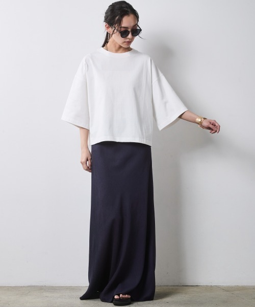 CHIC STYLE(シックスタイル)の「綿100%シンプルTシャツ<大きいサイズ有>シックスタイル(Tシャツ/カットソー・レディース・ブラック/オフホワイト・5L/4L/3L/LL/L/M)」の18枚目の写真