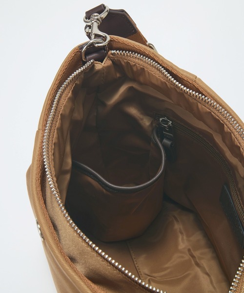 Breath TOPKAPI(ブレストプカピ)の「【Breath TOPKAPI】SLANT スラント ナイロン ユーティリティ ショルダーバッグ(ショルダーバッグ・レディース・ブラック/グレー/ブラウン・FREE)」の21枚目の写真
