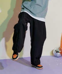 D.TT.K（ディティーティーケー）の「カーゴパンツ（カーゴパンツ）」