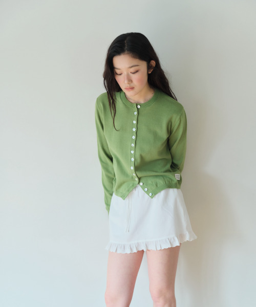 HOMEBODY THINGS（ホームバディ ティングズ）の「Soft Button Cardigan (GREEN)（カーディガン/ボレロ・レディース・その他・1/2）」の3枚目の写真