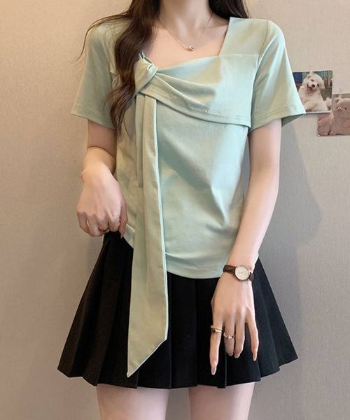 2ly2(トゥーリートゥー)の「ドレープリボントップス / スクエアネック アシンメトリーカットソー(Tシャツ/カットソー・レディース・グリーン/ピンク/ホワイト/ブラック・FREE)」の13枚目の写真