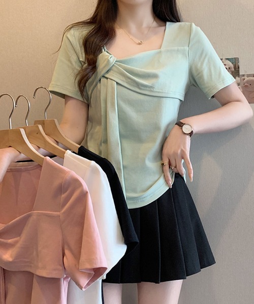 2ly2(トゥーリートゥー)の「ドレープリボントップス / スクエアネック アシンメトリーカットソー(Tシャツ/カットソー・レディース・グリーン/ピンク/ホワイト/ブラック・FREE)」の17枚目の写真