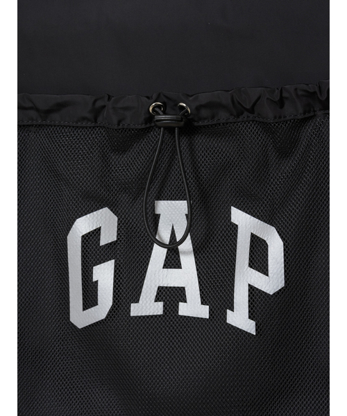 GAP(ギャップ)の「GAPロゴ ドローストリング バックパック (キッズ)(バックパック/リュック・キッズ・グレー/ブラック・ONE SIZE)」の9枚目の写真