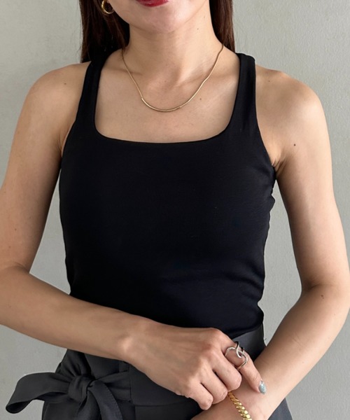 MYMOOD.(マイムード)の「カップ付きスタイリッシュタンクトップ 普段着からトレーニングウェアにも◎(タンクトップ・レディース・ベージュ/ホワイト/ライトグレー/ネイビー/ブラック・FREE)」の19枚目の写真