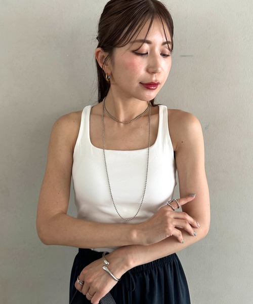 MYMOOD.(マイムード)の「カップ付きスタイリッシュタンクトップ 普段着からトレーニングウェアにも◎(タンクトップ・レディース・ベージュ/ホワイト/ライトグレー/ネイビー/ブラック・FREE)」の11枚目の写真