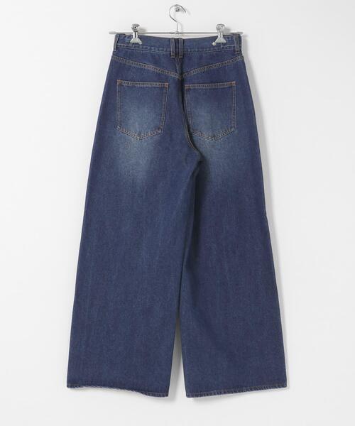 KBF(ケイビーエフ)の「WIDEレッグアジャストデニム(デニムパンツ・レディース・ブルー/ライトブルー・36/38)」の13枚目の写真
