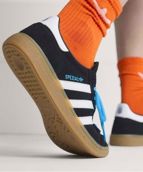 adidas(アディダス)の「ADIDAS Argentina Handball Spezial(アディダス アルゼンチン ハンドボール スペツィアル)(スニーカー・メンズ・ブラック系・23cm/24cm/25cm/26cm/27cm/28cm)」の14枚目の写真
