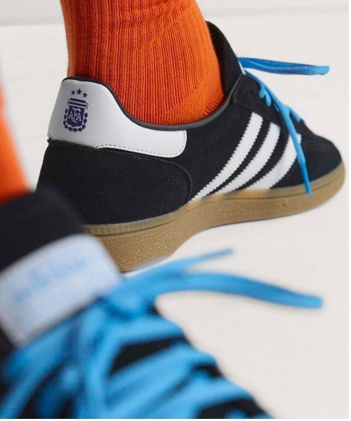 adidas(アディダス)の「ADIDAS Argentina Handball Spezial(アディダス アルゼンチン ハンドボール スペツィアル)(スニーカー・メンズ・ブラック系・23cm/24cm/25cm/26cm/27cm/28cm)」の15枚目の写真