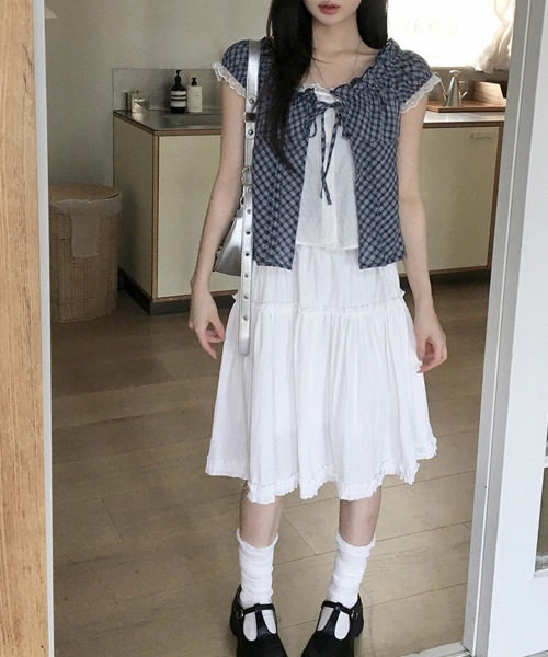 VIVID LADY(ビビッドレディー)の「レイヤード風 チェックリボン 半袖ブラウス(シャツ/ブラウス・レディース・ブラック/ネイビー/グレー・FREE)」の8枚目の写真