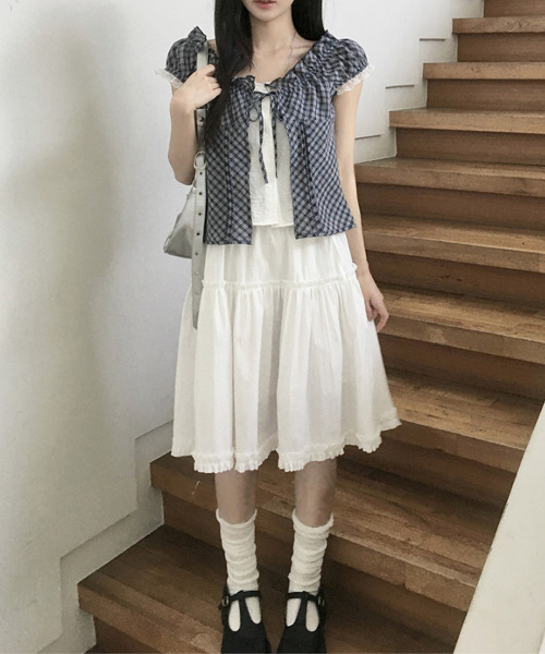 VIVID LADY(ビビッドレディー)の「レイヤード風 チェックリボン 半袖ブラウス(シャツ/ブラウス・レディース・ブラック/ネイビー/グレー・FREE)」の9枚目の写真
