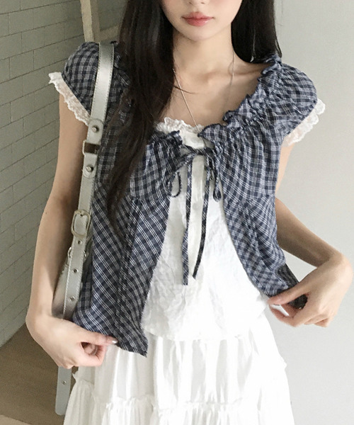 VIVID LADY(ビビッドレディー)の「レイヤード風 チェックリボン 半袖ブラウス(シャツ/ブラウス・レディース・ブラック/ネイビー/グレー・FREE)」の10枚目の写真