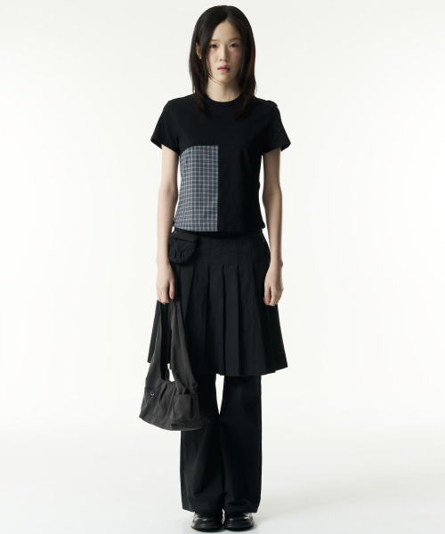 THECOLDESTMOMENT（ザコールデストモーメント）の「TCM pleated bag (charcoal)（メッセンジャーバッグ・レディース・その他・OS）」の7枚目の写真