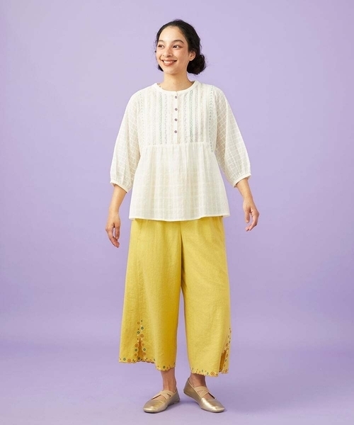 Jocomomola(ホコモモラ)の「Una escalera de colores バンドカラーブラウス(シャツ/ブラウス・レディース・アイボリー/ブルー・40)」の7枚目の写真