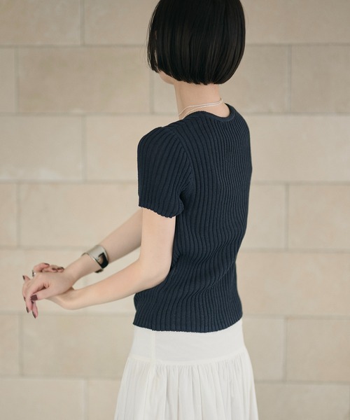LAULEN(ローレン)の「twist button half sleeve rib cardigan /ツイストボタン半袖リブカーディガン(カーディガン/ボレロ・レディース・ブルー/ネイビー/カーキ・FREE)」の19枚目の写真